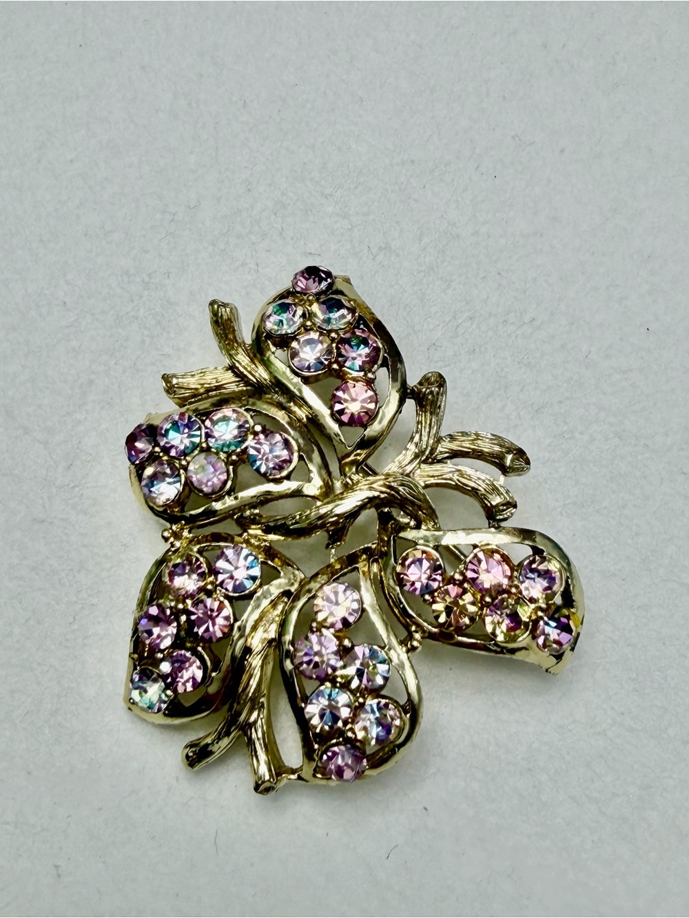 Vintage Leafy Brooch Rhinestones #cz406